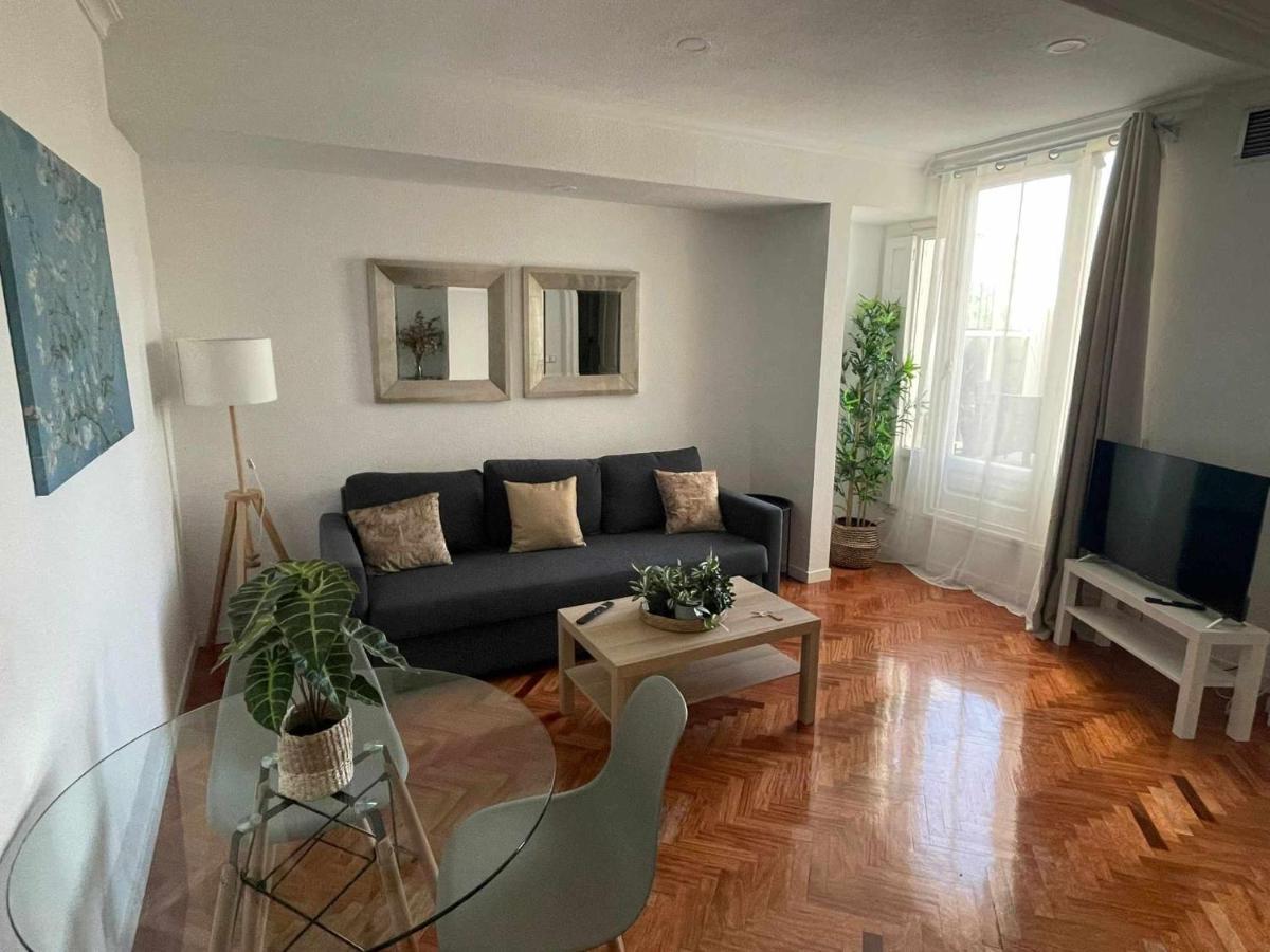 Apartamento Con Terraza Y Vistas Alcalaretiro Мадрид Екстериор снимка