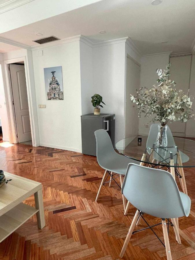 Apartamento Con Terraza Y Vistas Alcalaretiro Мадрид Екстериор снимка
